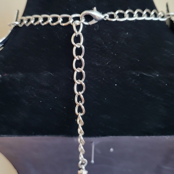 Silver choker collar with rhinestone tips. Cleopatra style collar. - Picture 4 of 4